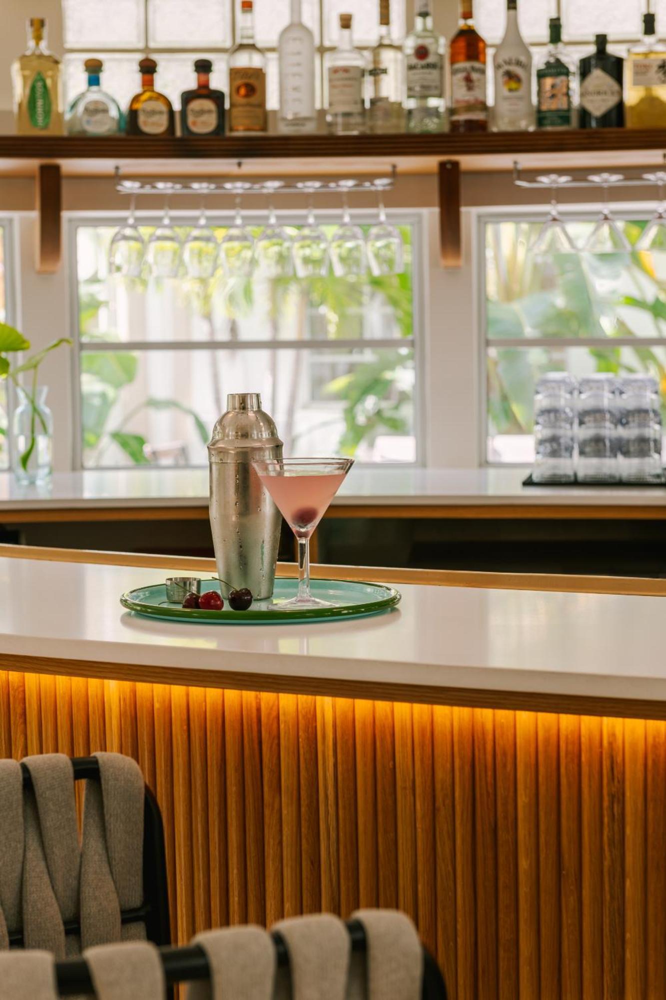 Sonder The Deco Miami Beach Exterior photo