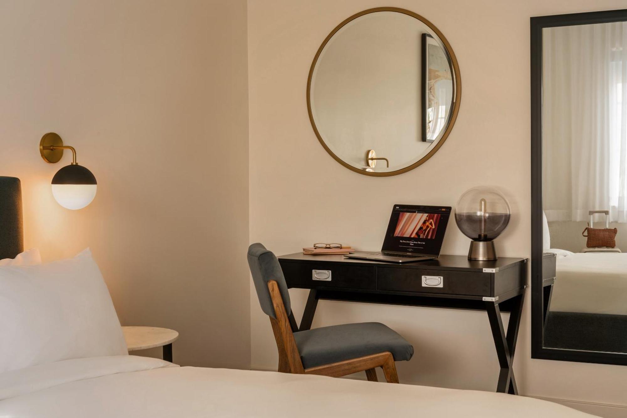 Sonder The Deco Miami Beach Room photo